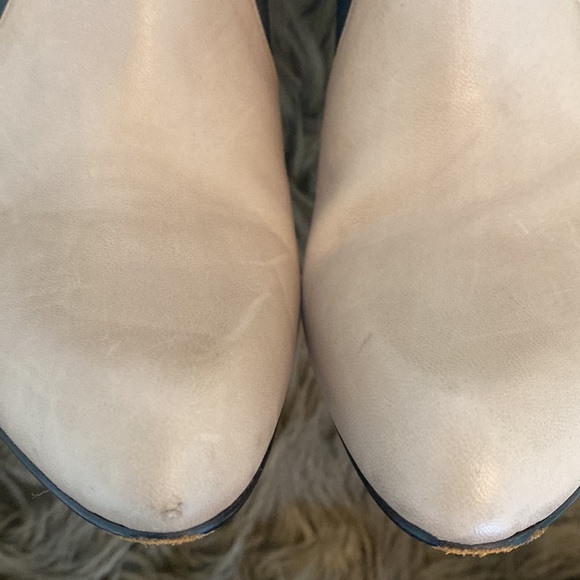 CHRISTIAN LOUBOUTIN BOOTIES - Picture 8 of 9